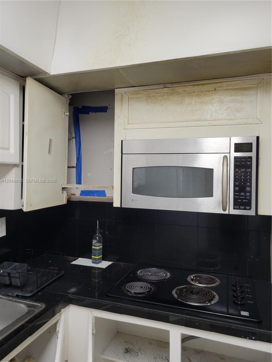 Oceanview Building A · #220 in Sunny Isles Beach - Photo 5