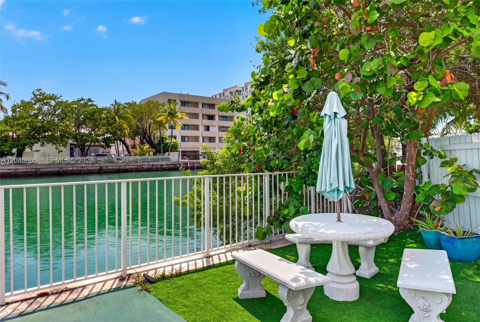 Fountain Towers · #705 in Miami Beach - Photo 17