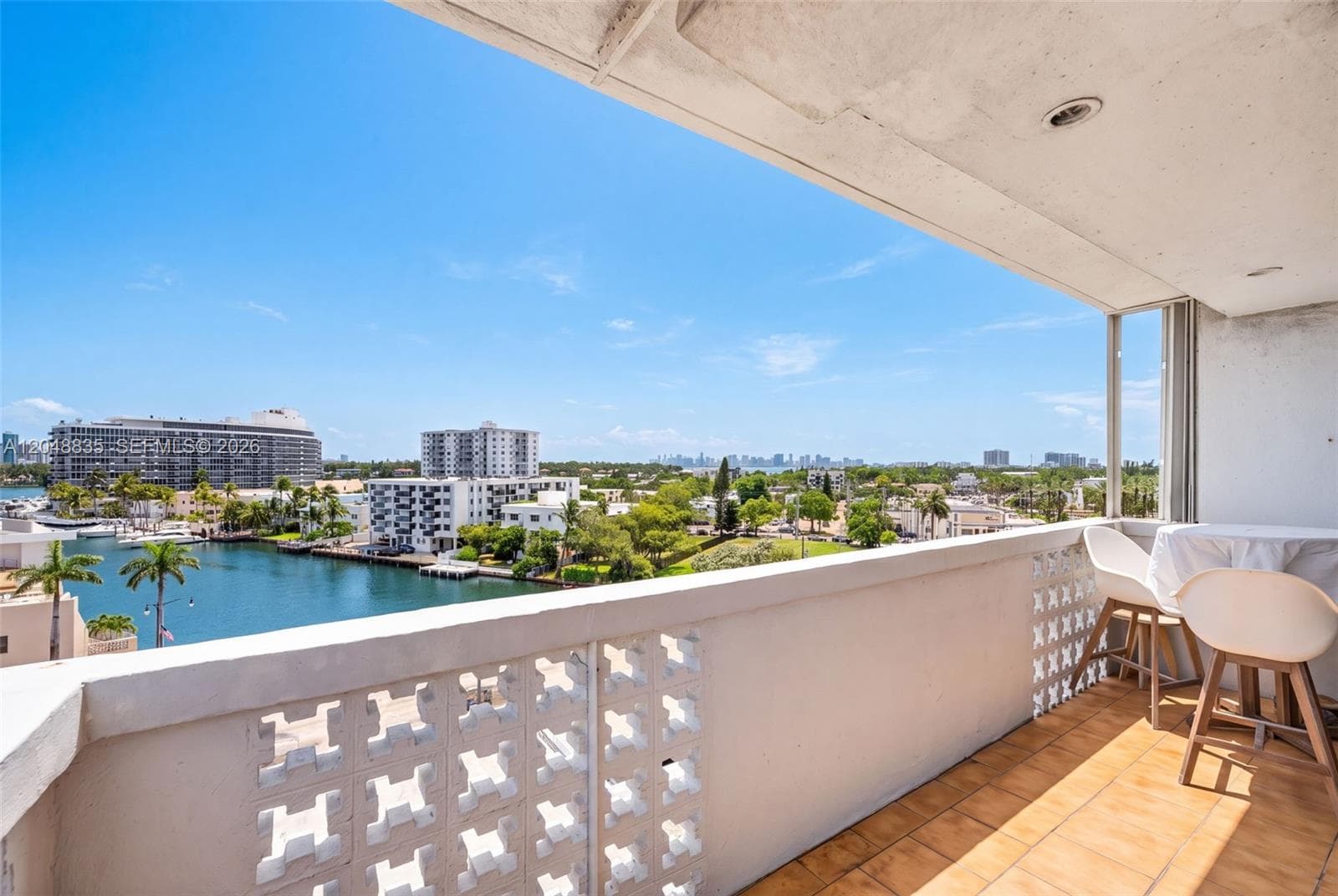 Fountain Towers · #705 in Miami Beach - Photo 11