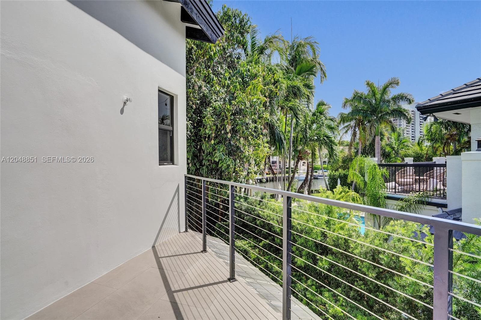113 Holiday Dr photo 42