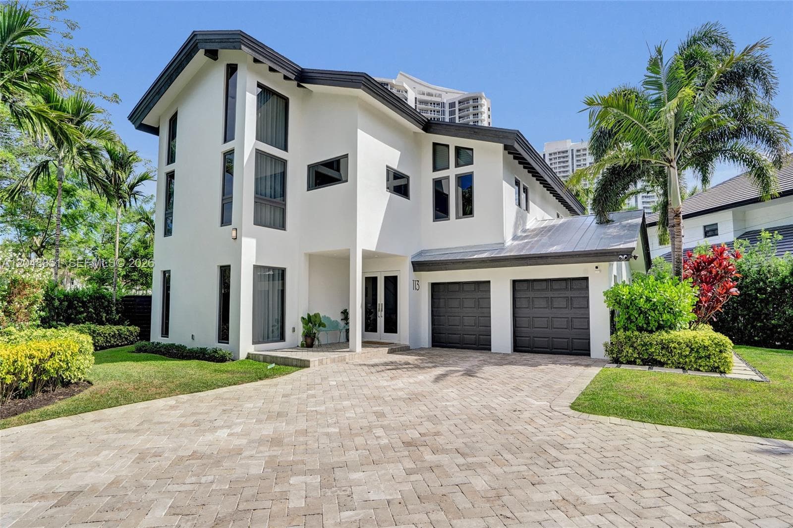113 Holiday Dr photo 88