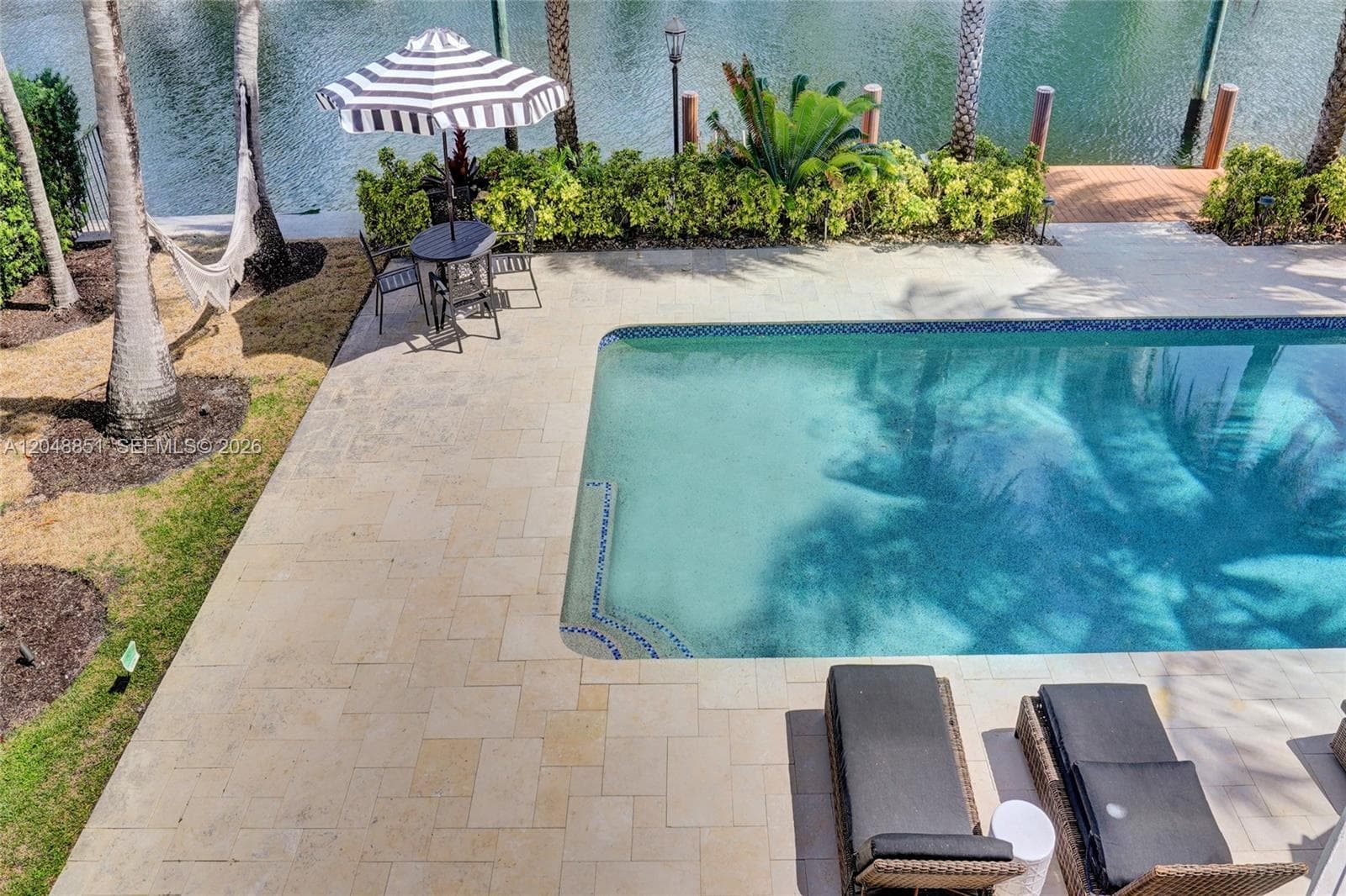 113 Holiday Dr photo 61