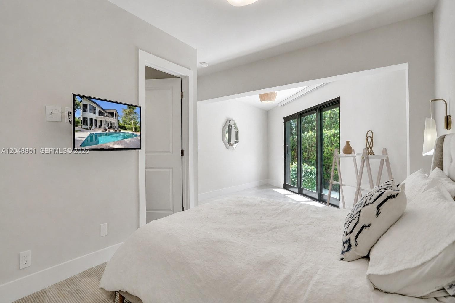 113 Holiday Dr photo 51