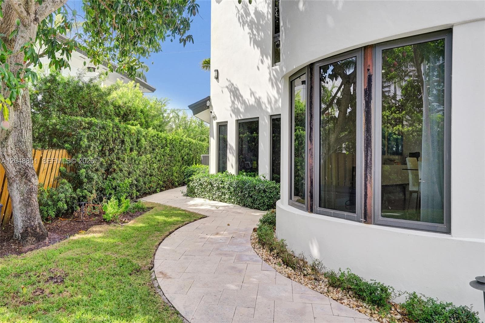 113 Holiday Dr photo 64