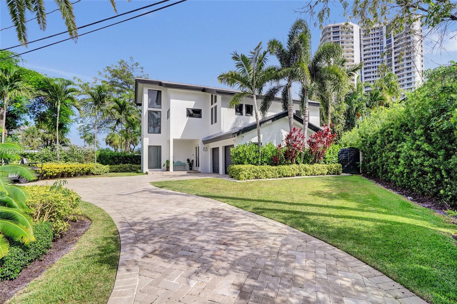 113 Holiday Dr photo 87