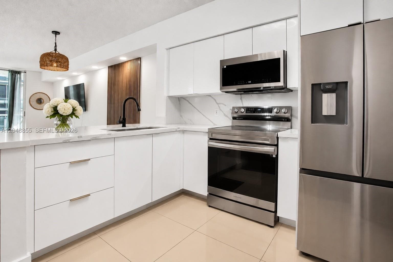 BLUE LAGOON CONDO · #TS-11 in Miami - Photo 8