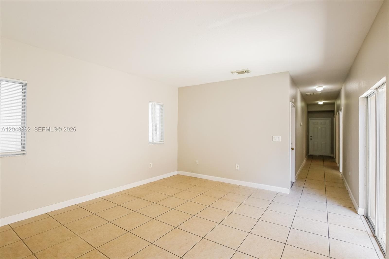 216 SE 32nd Ter photo 5