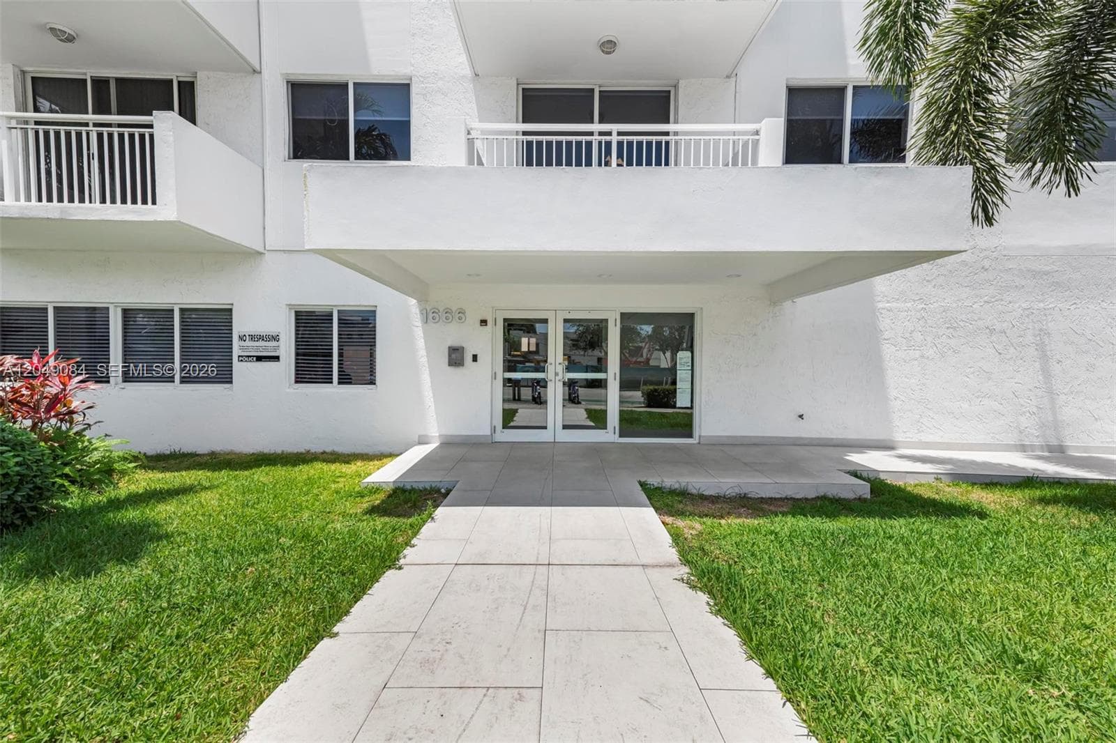 West Bay Gardens · #404 in Miami Beach - Photo 1