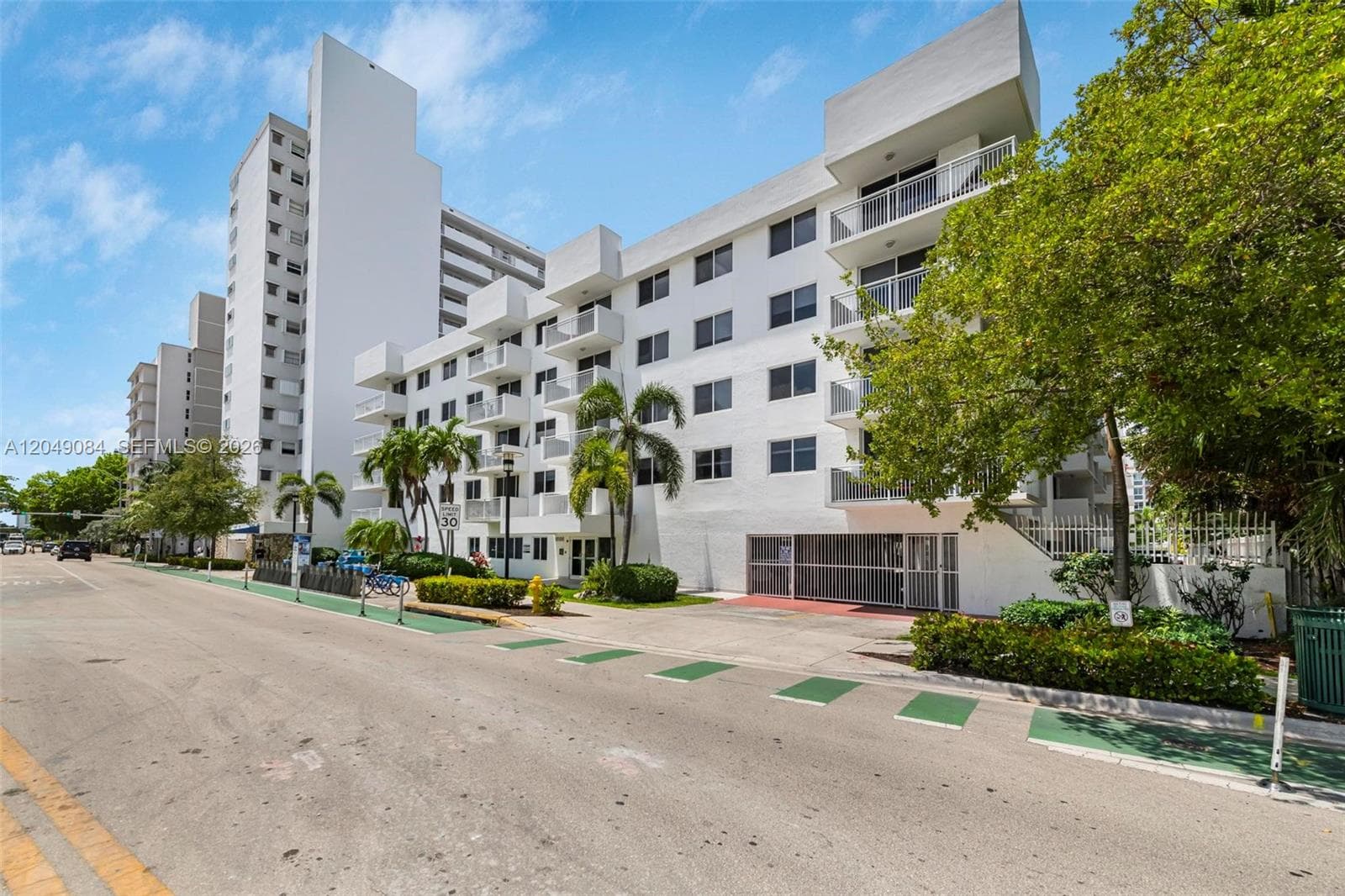 West Bay Gardens · #404 in Miami Beach - Photo 29
