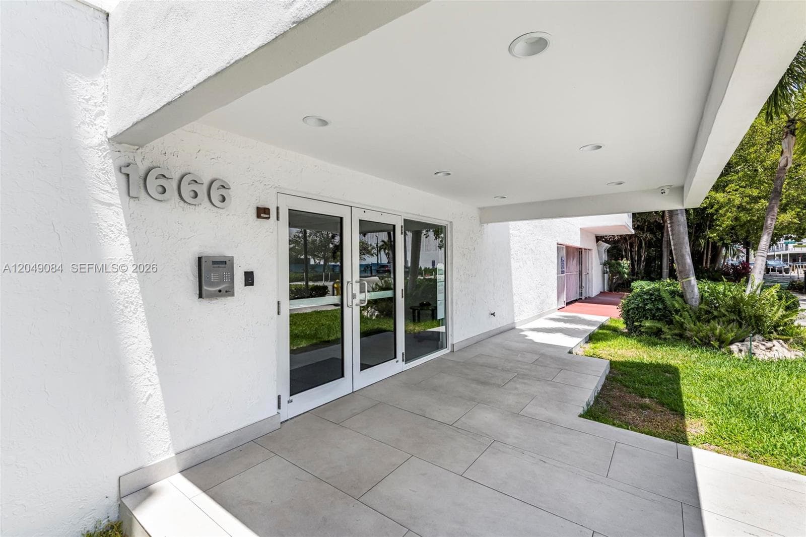 West Bay Gardens · #404 in Miami Beach - Photo 25