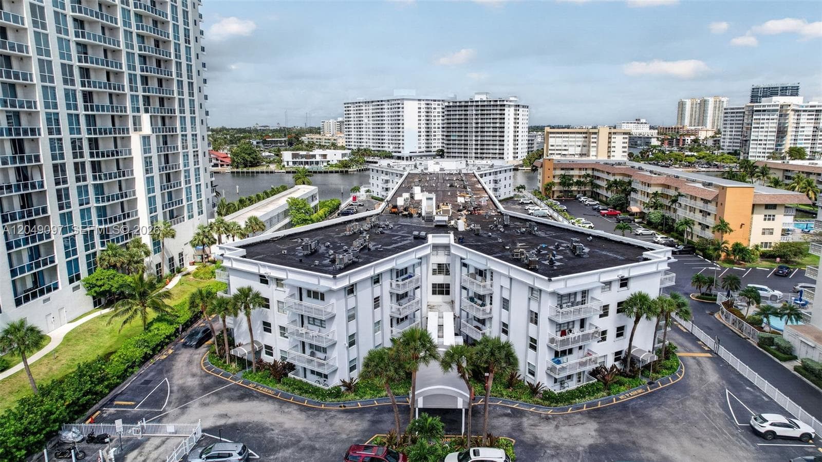 ¤CHELSEA BAYVIEW CONDO · #225 in Hallandale Beach - Photo 27