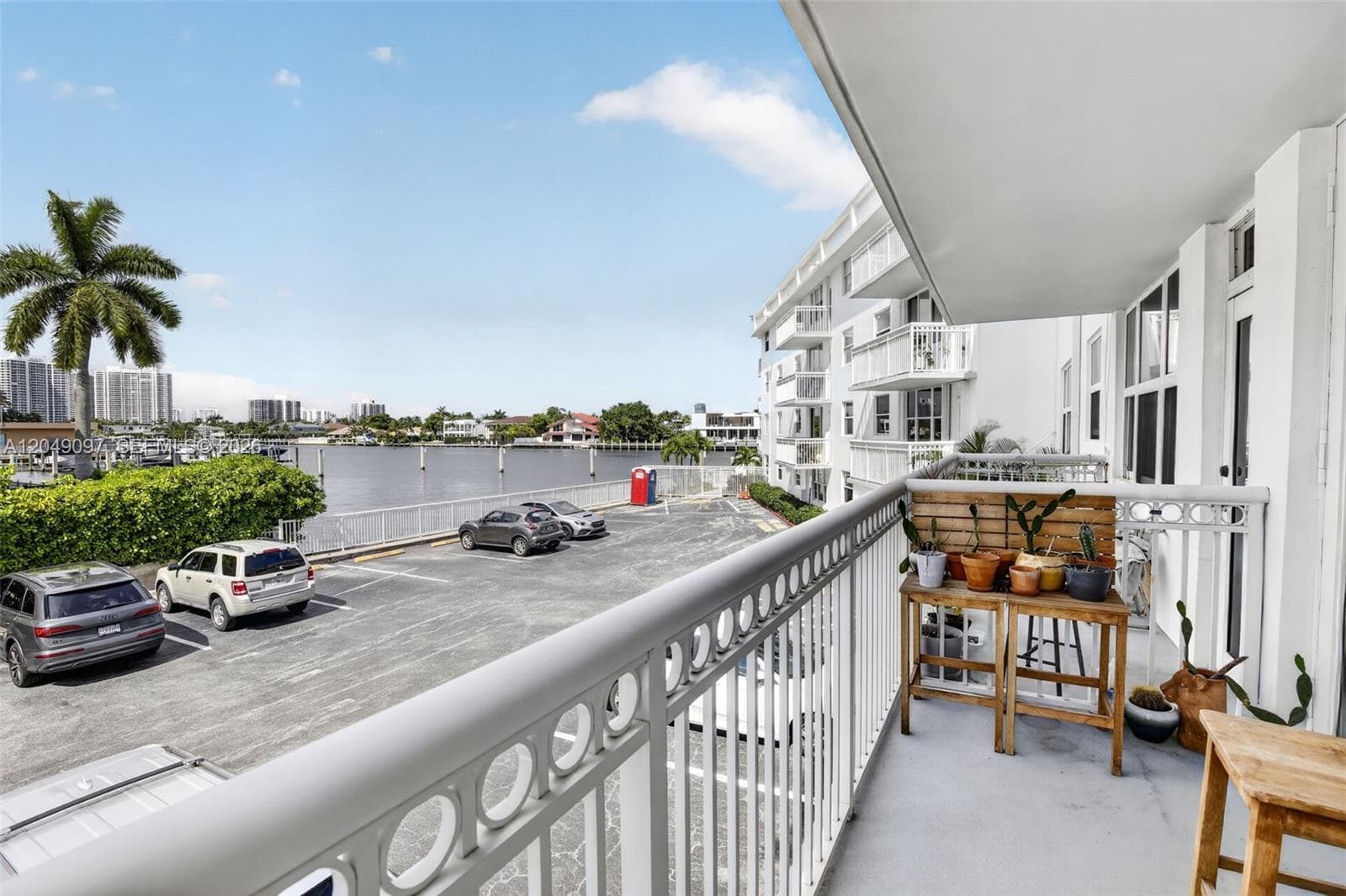 ¤CHELSEA BAYVIEW CONDO · #225 in Hallandale Beach - Photo 17