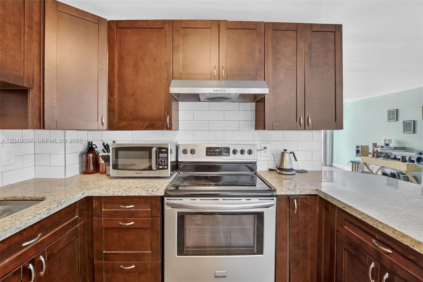 ¤CHELSEA BAYVIEW CONDO · #225 in Hallandale Beach - Photo 7