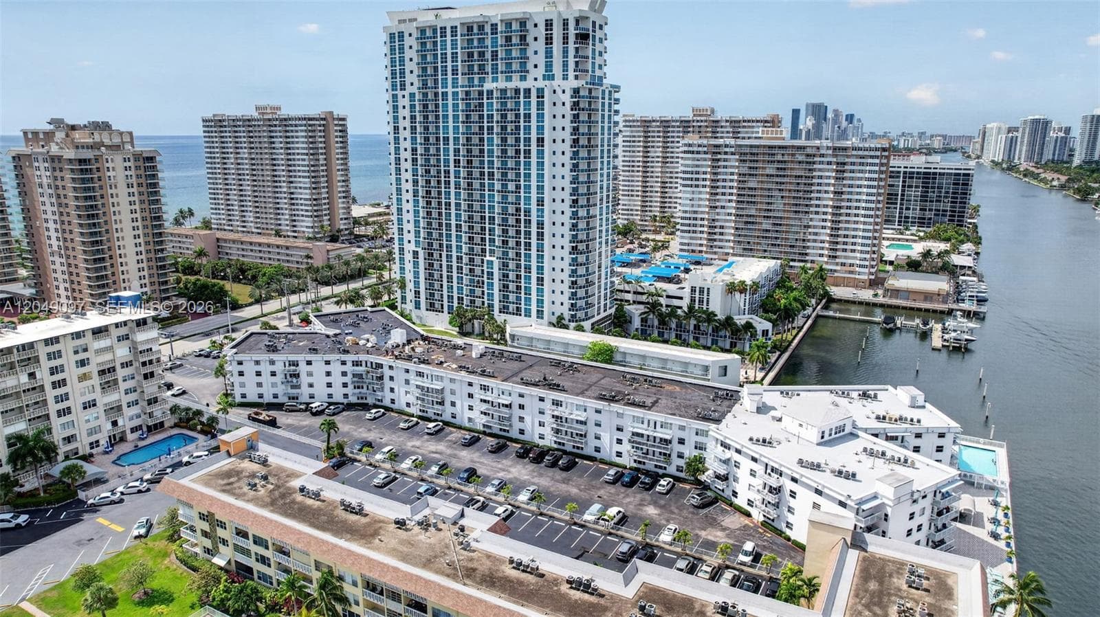 ¤CHELSEA BAYVIEW CONDO · #225 in Hallandale Beach - Photo 31