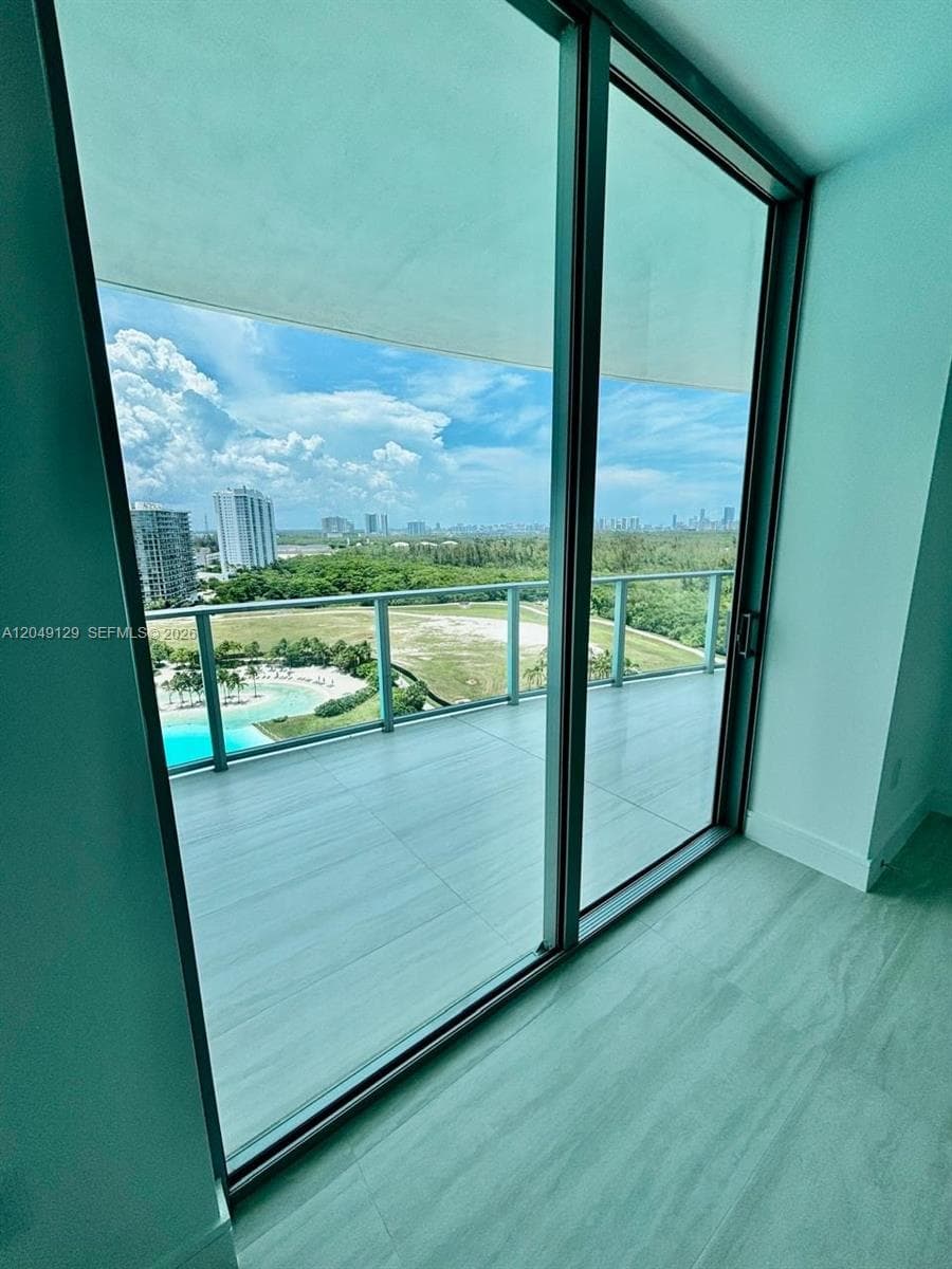 2411 Laguna Circle North · #1411 in Miami - Photo 12