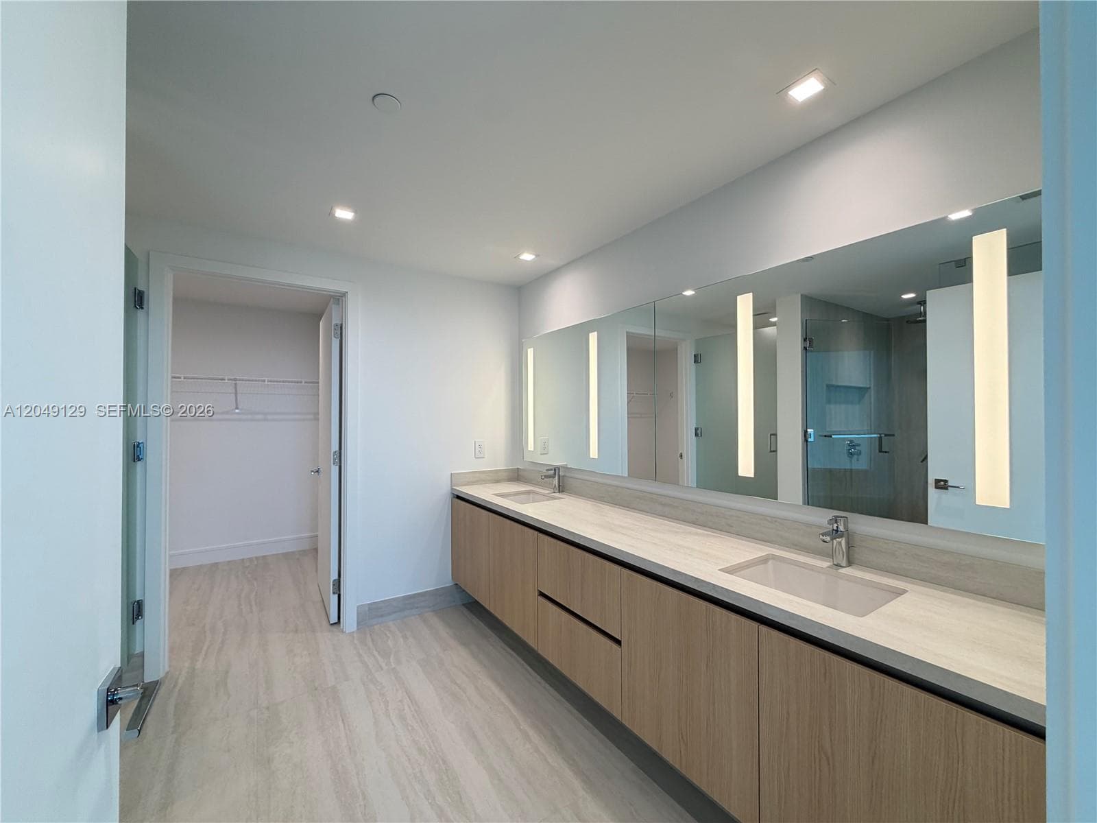 2411 Laguna Circle North · #1411 in Miami - Photo 59