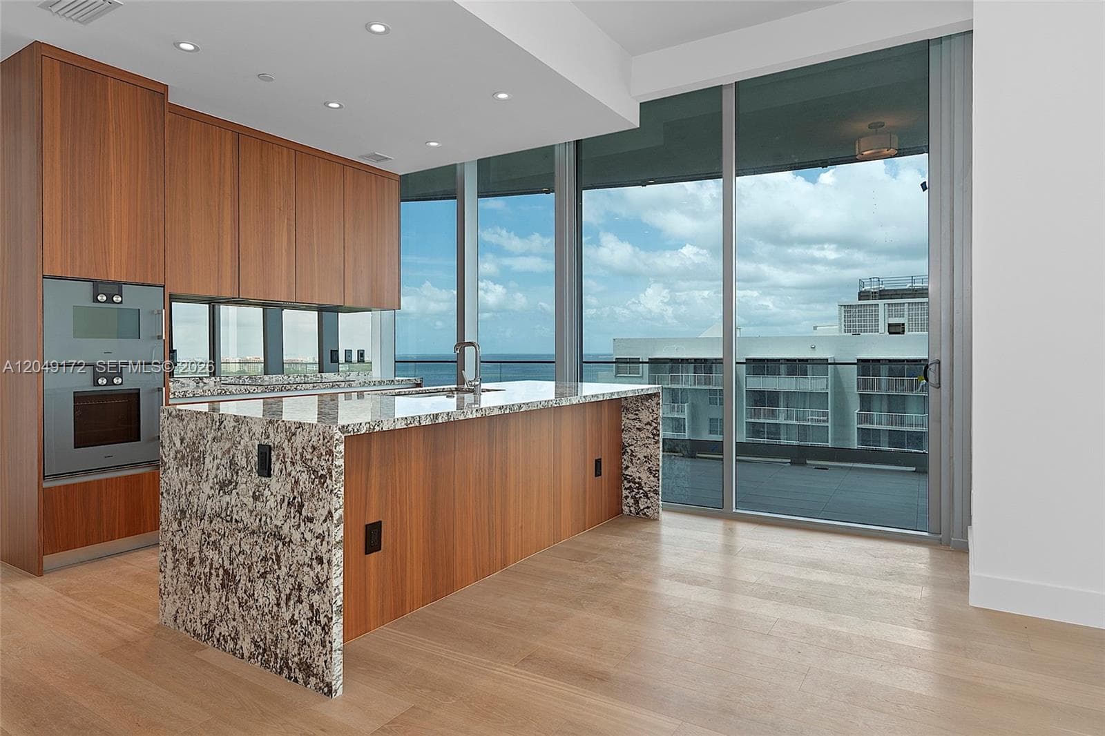 Una Residences · #1003 in Miami - Photo 2