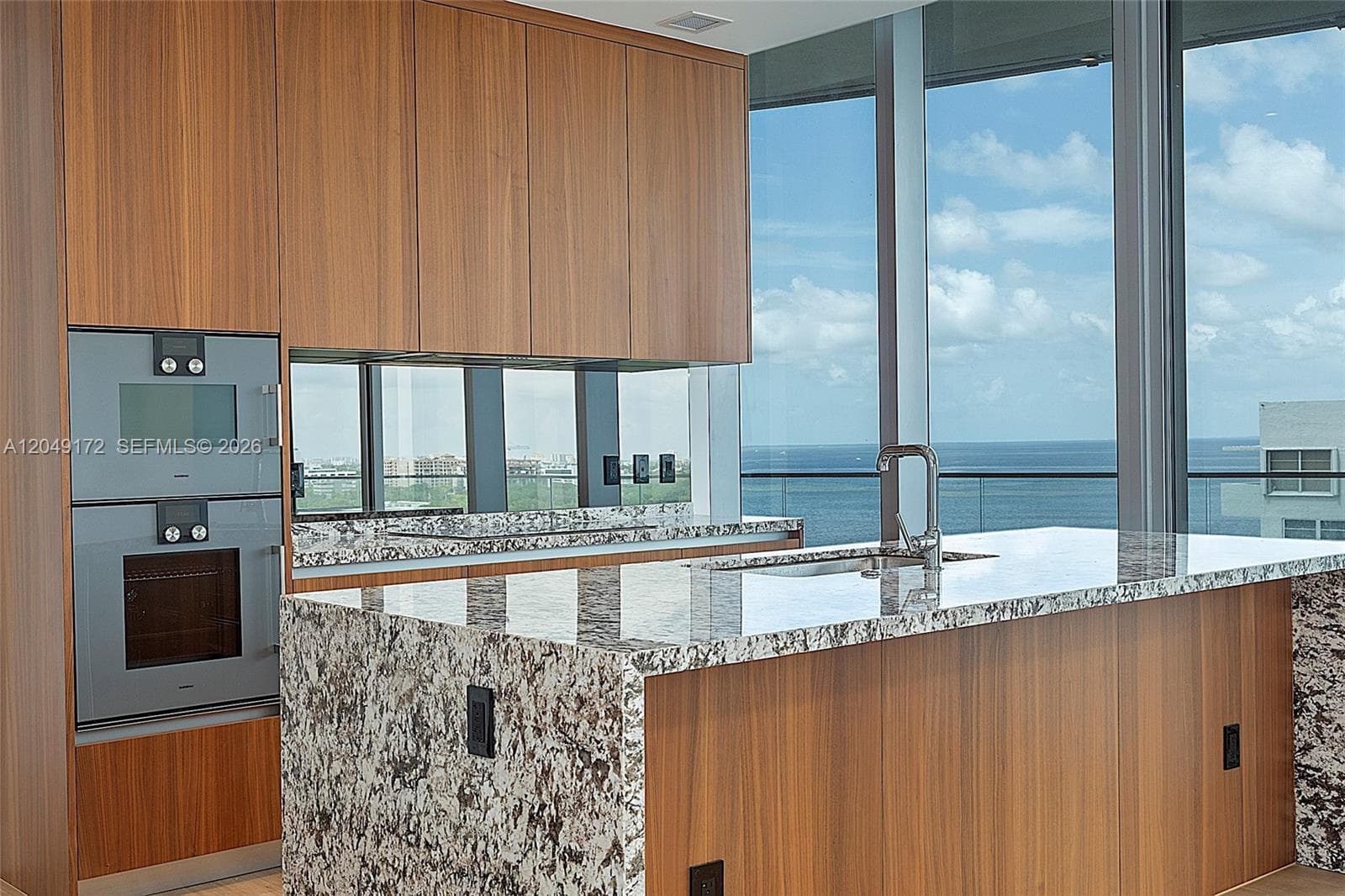 Una Residences · #1003 in Miami - Photo 9