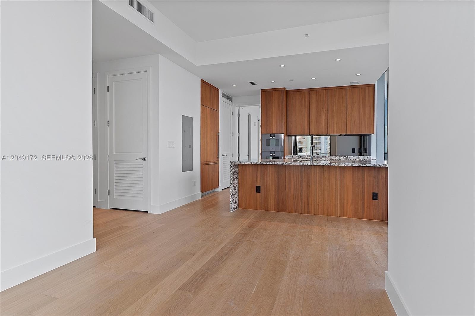Una Residences · #1003 in Miami - Photo 18