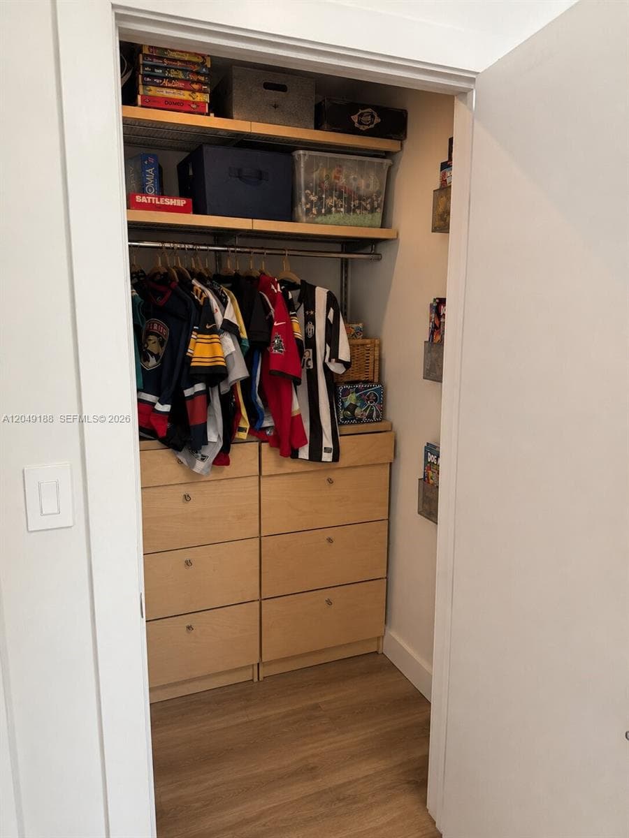 8631 Arboretum Ln photo 32