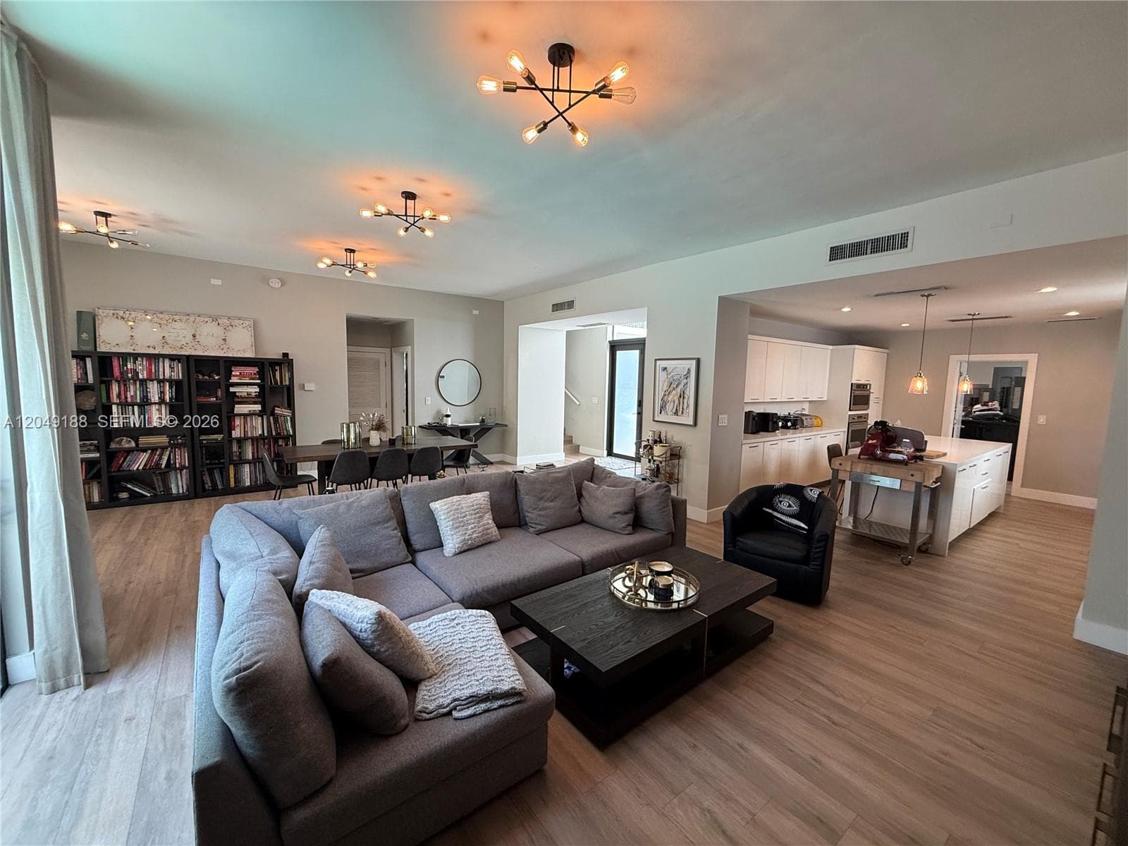 8631 Arboretum Ln photo 5