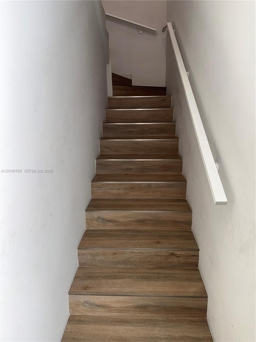 8631 Arboretum Ln photo 14