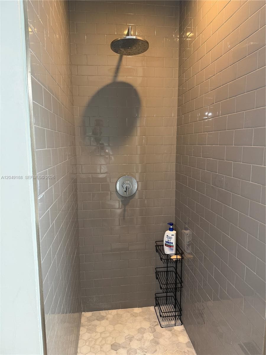 8631 Arboretum Ln photo 39