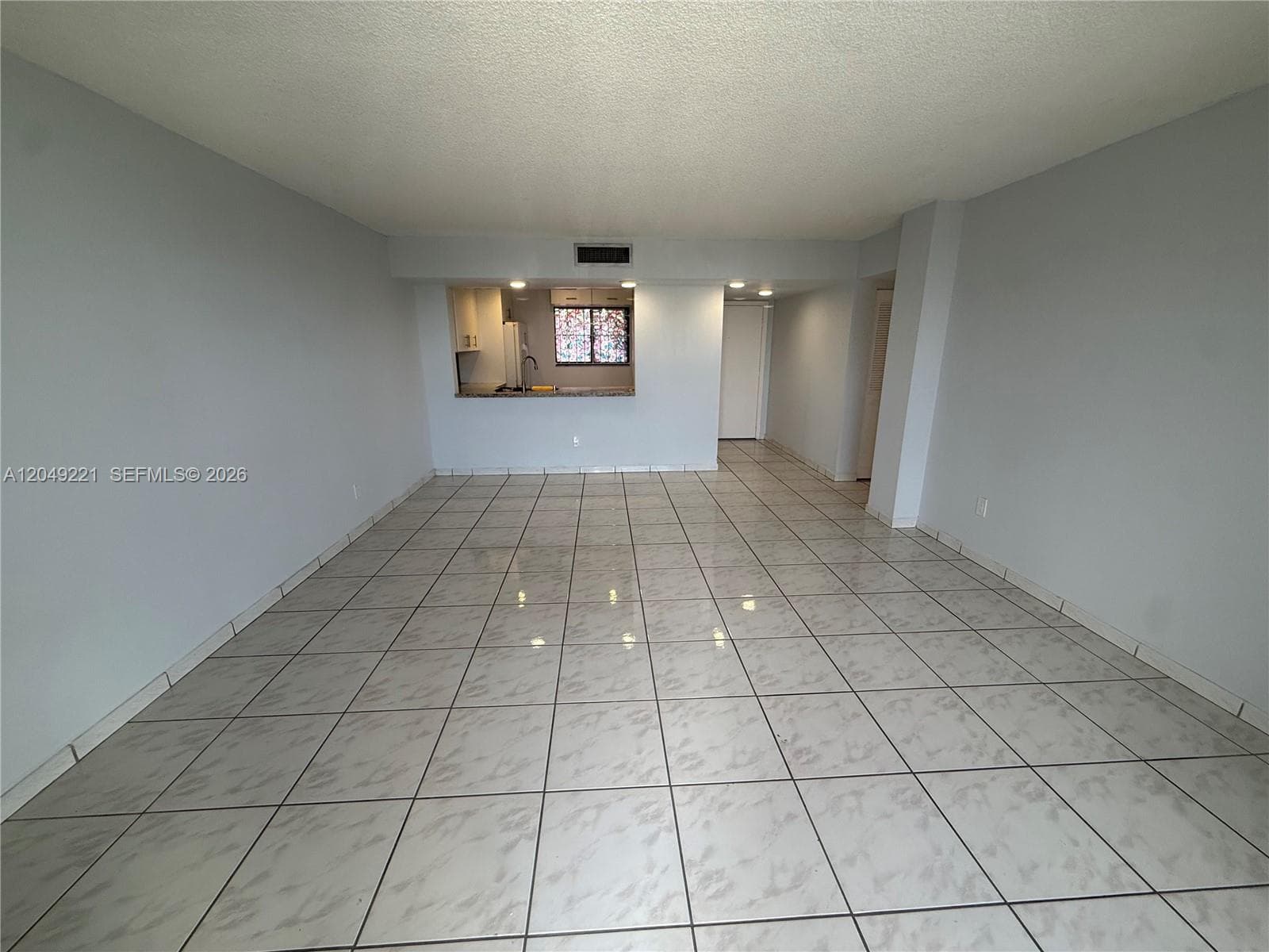 FOX CHASE CONDO #2 · #420 in Miami - Photo 2