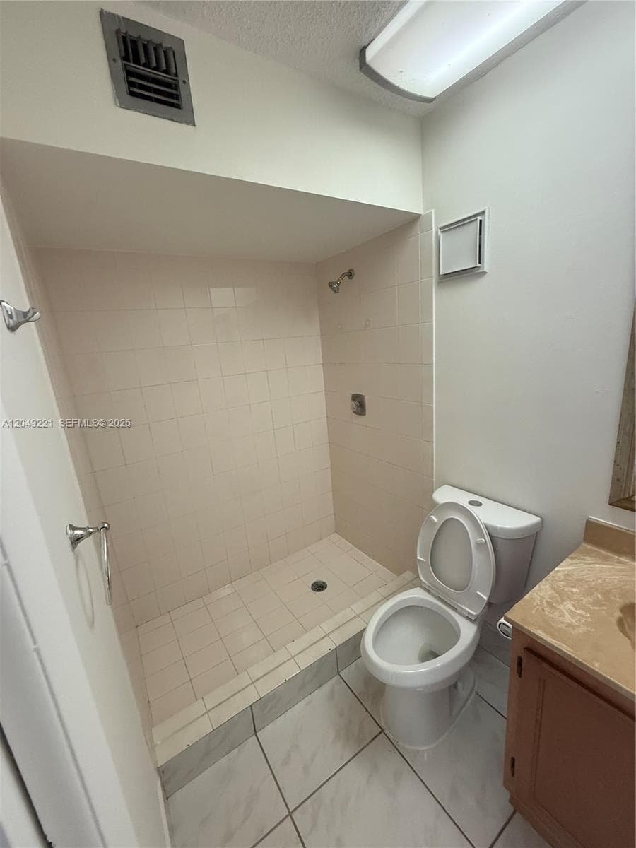 FOX CHASE CONDO #2 · #420 in Miami - Photo 22