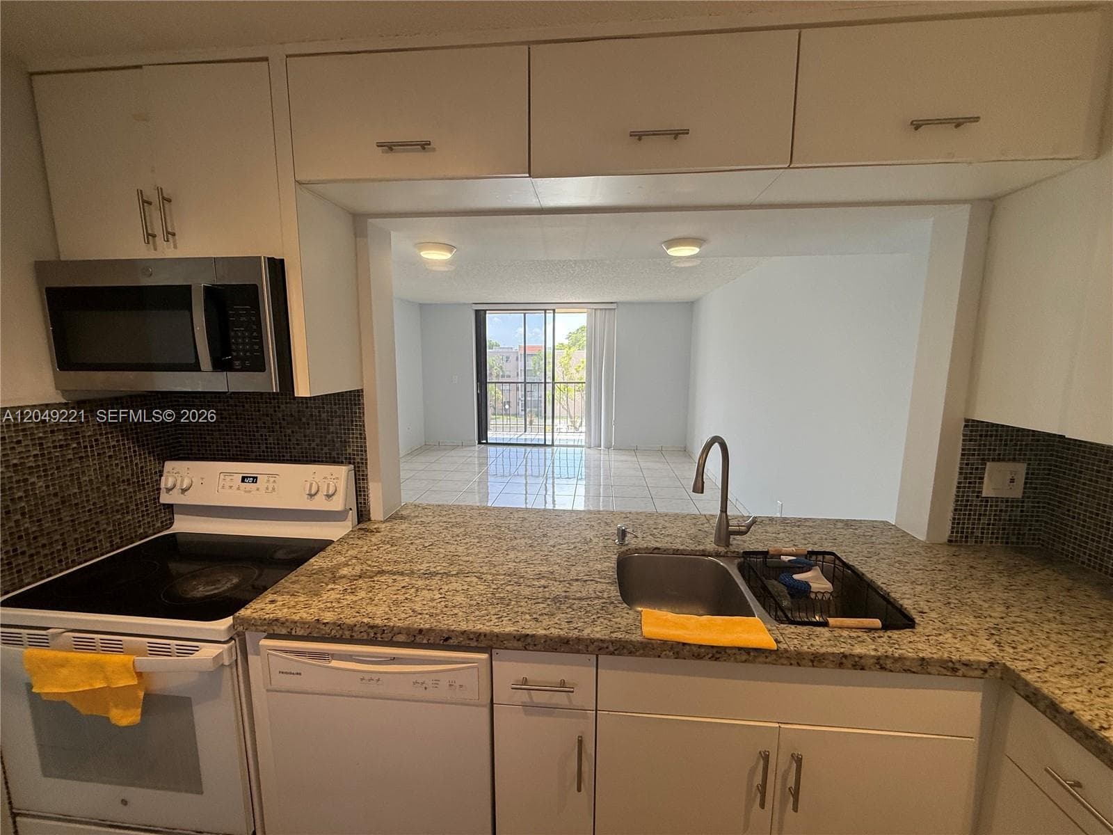 FOX CHASE CONDO #2 · #420 in Miami - Photo 7