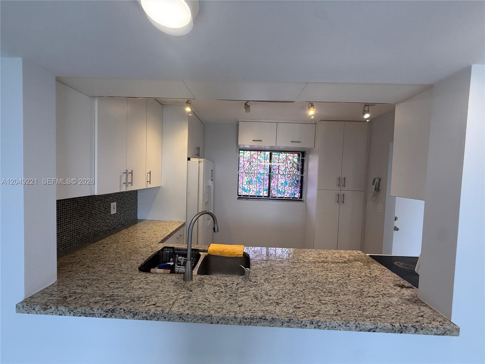 FOX CHASE CONDO #2 · #420 in Miami - Photo 9