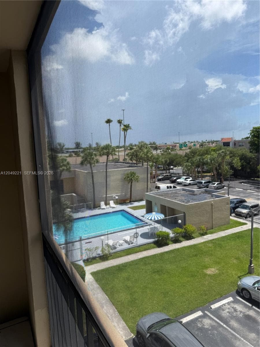 FOX CHASE CONDO #2 · #420 in Miami - Photo 25