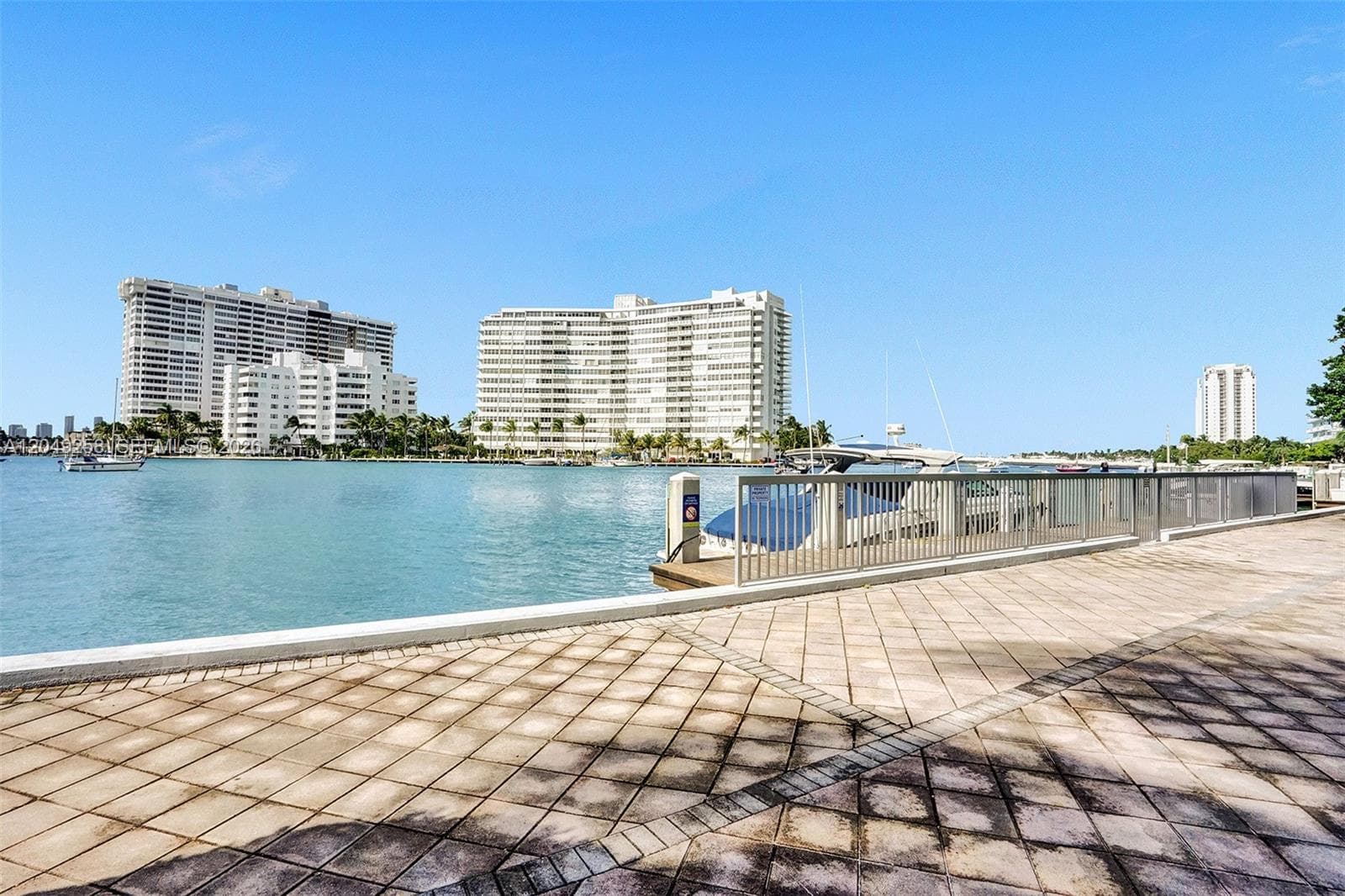 BAY LINCOLN · #1 in Miami Beach - Photo 39