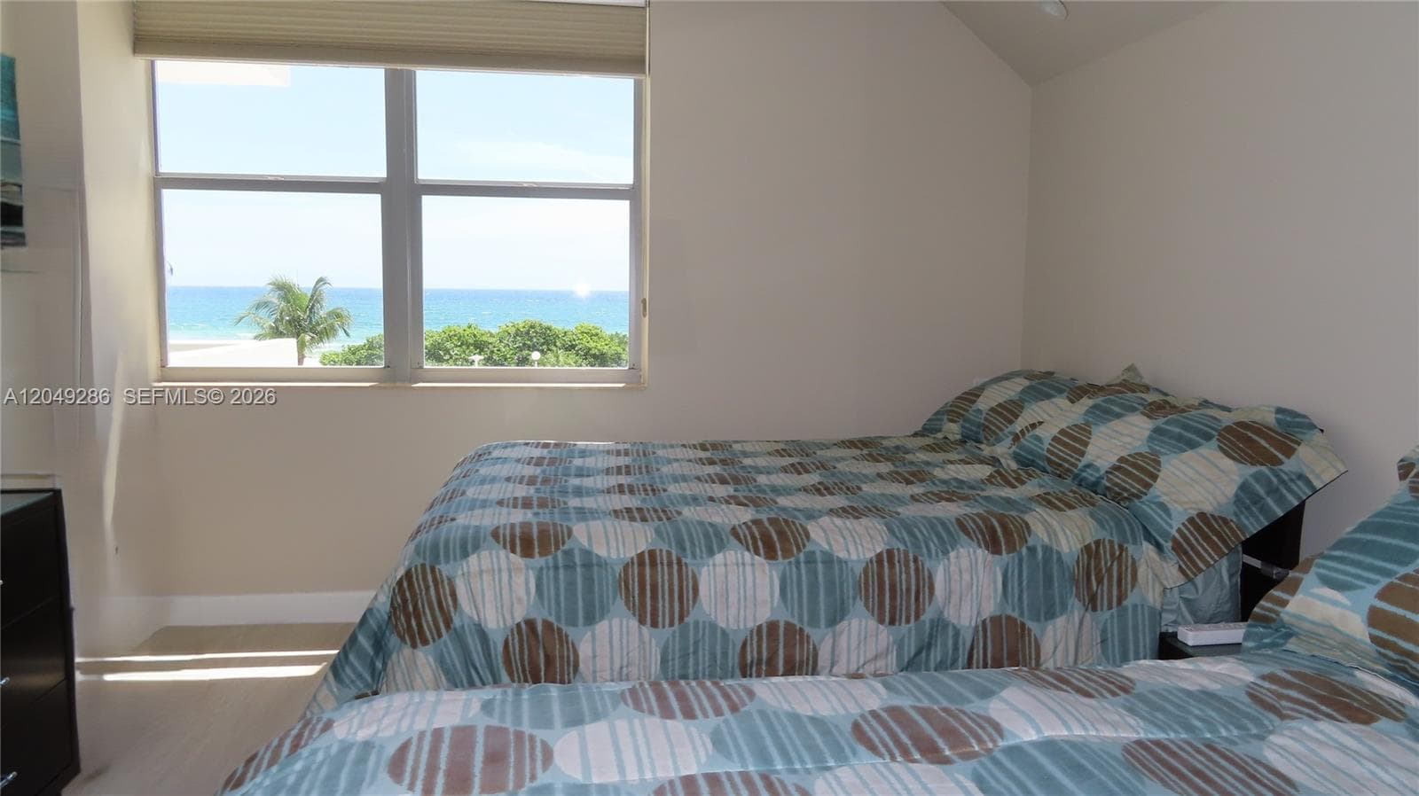 ARLEN BEACH CONDO · #302 in Miami Beach - Photo 25