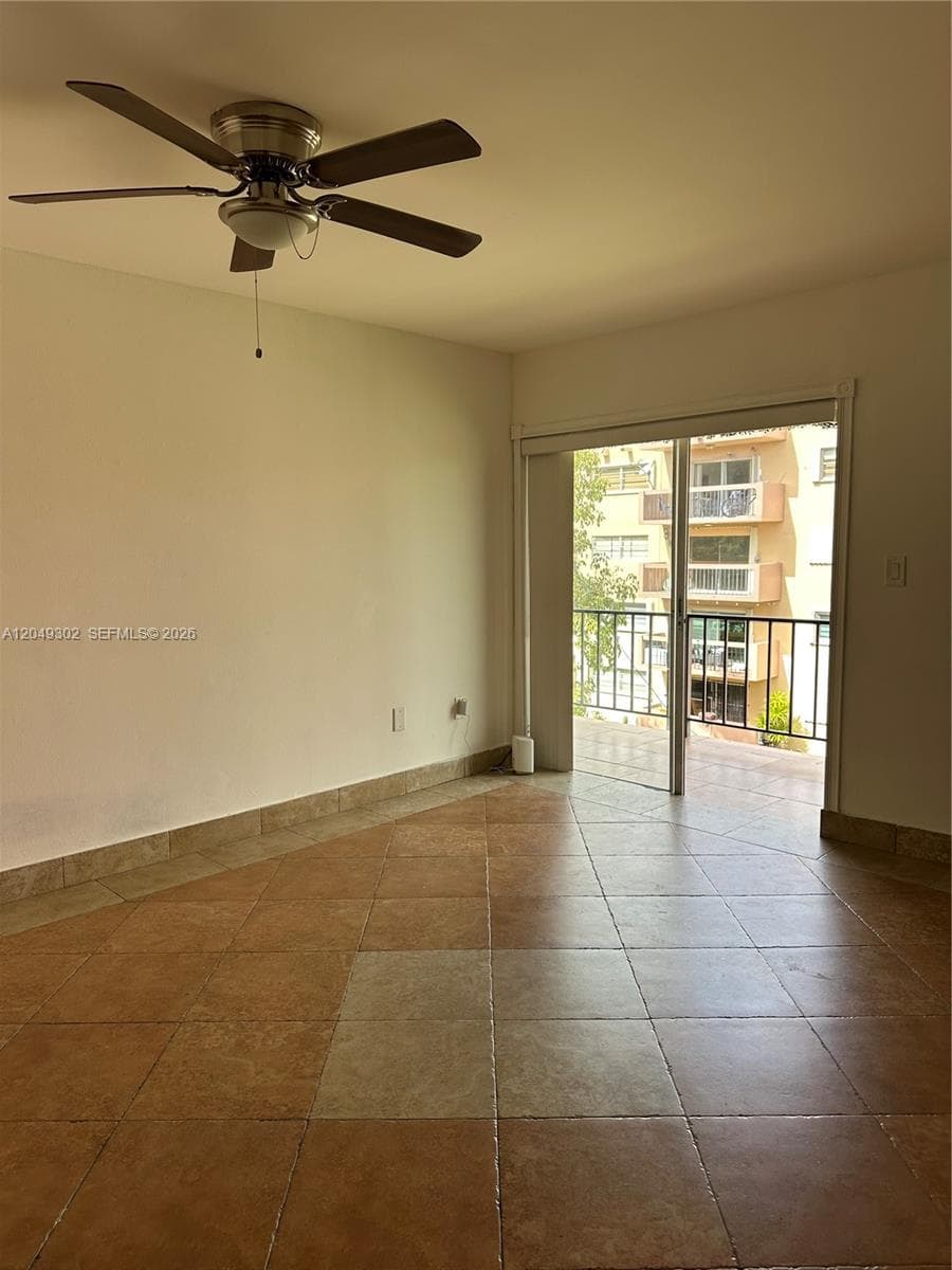 VILLAS SAN MIGUEL CONDO · #310 in Miami - Photo 4