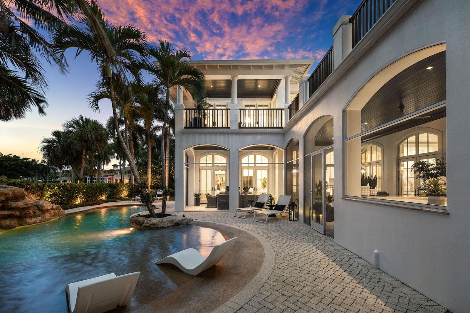 1720_Sabal_Palm_Drive_Dusk_10