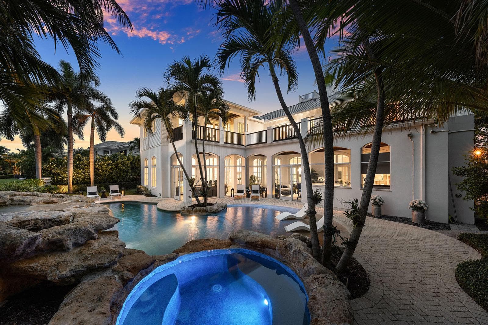 1720_Sabal_Palm_Drive_Dusk_11