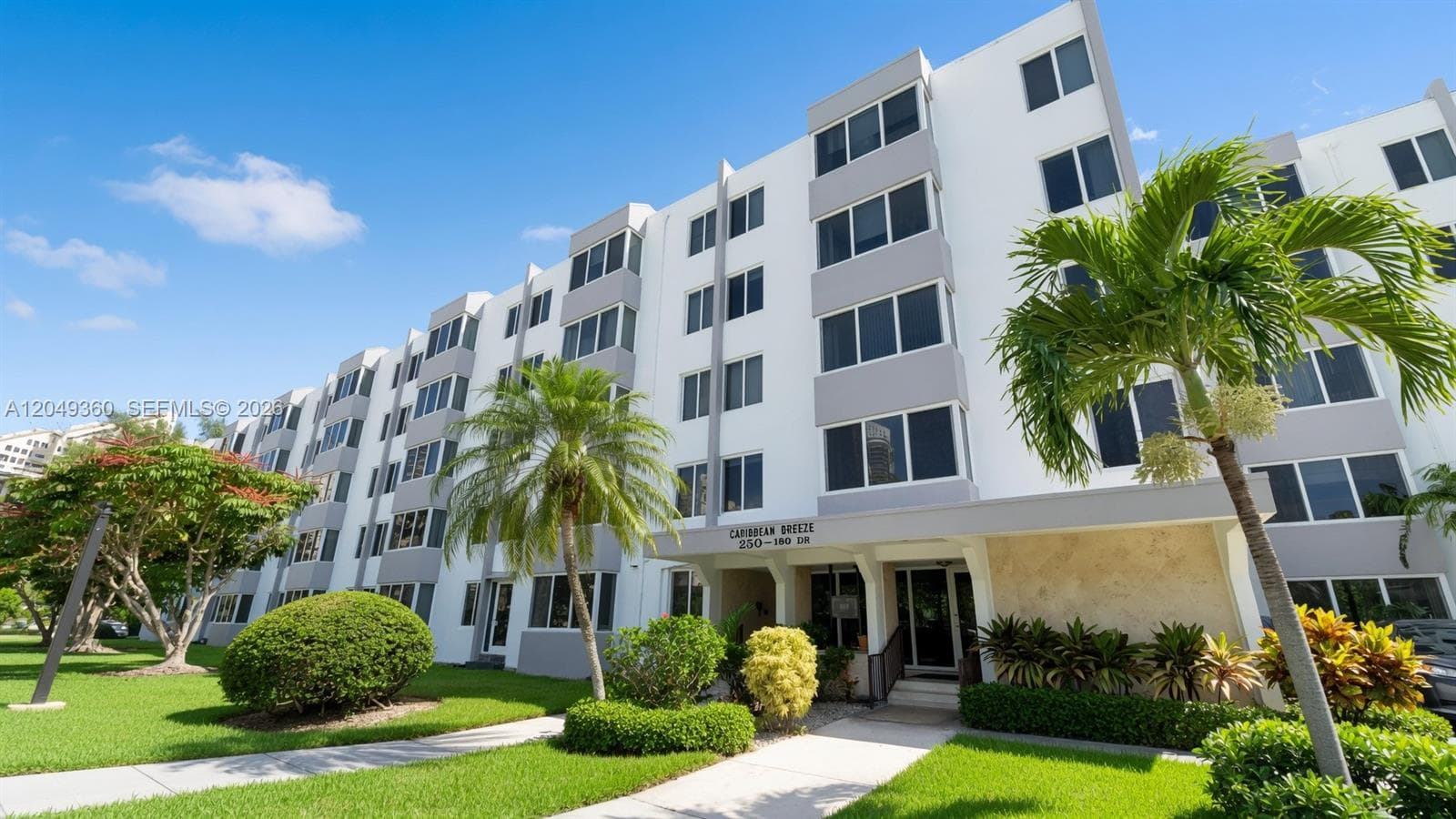 CARIBBEAN BREEZE CONDO · #158 in Sunny Isles Beach - Photo 3