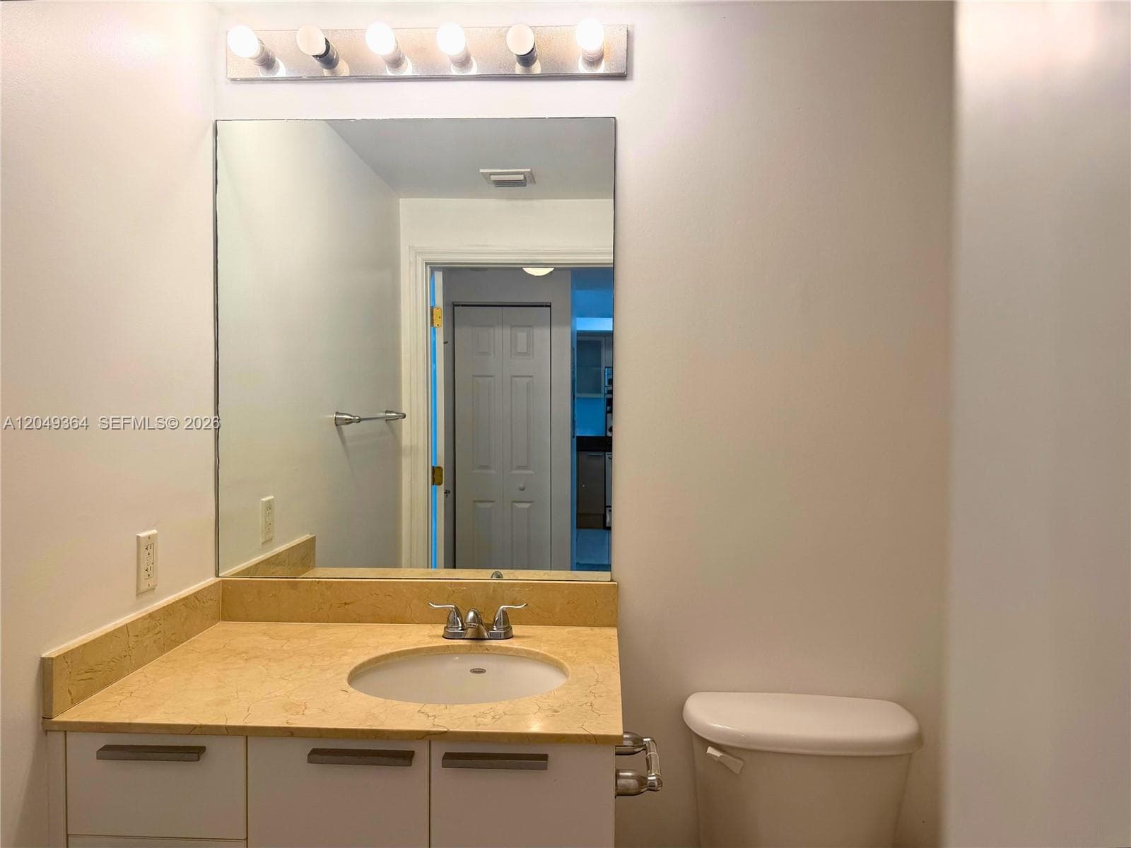 HOLLYWOOD STATION CONDO · #502 in Hollywood - Photo 12