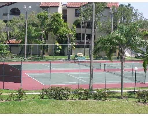 KENLAND POINTE CONDO #1 · #O303 in Miami - Photo 16
