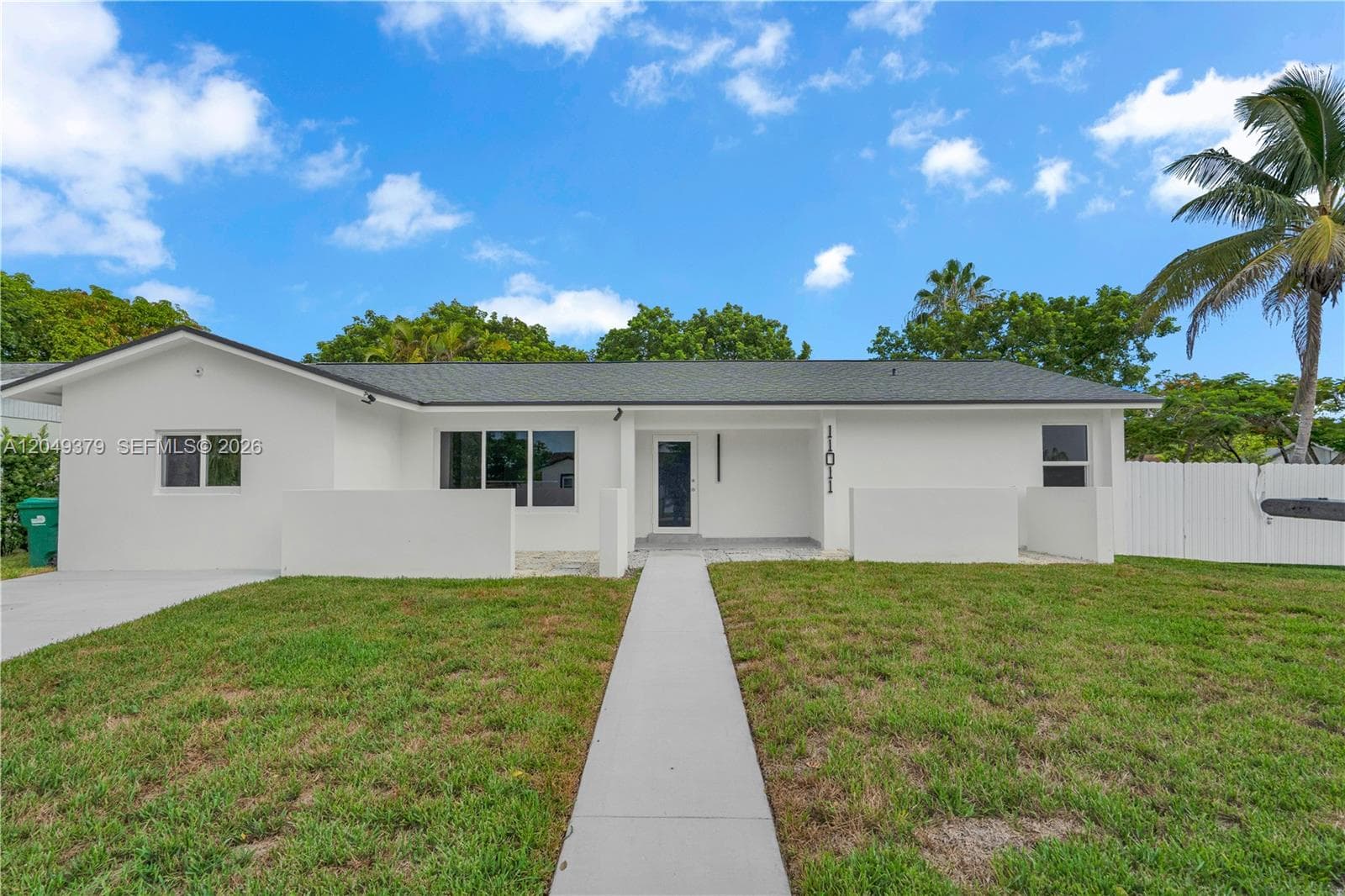 11011 SW 162nd Ter photo 1