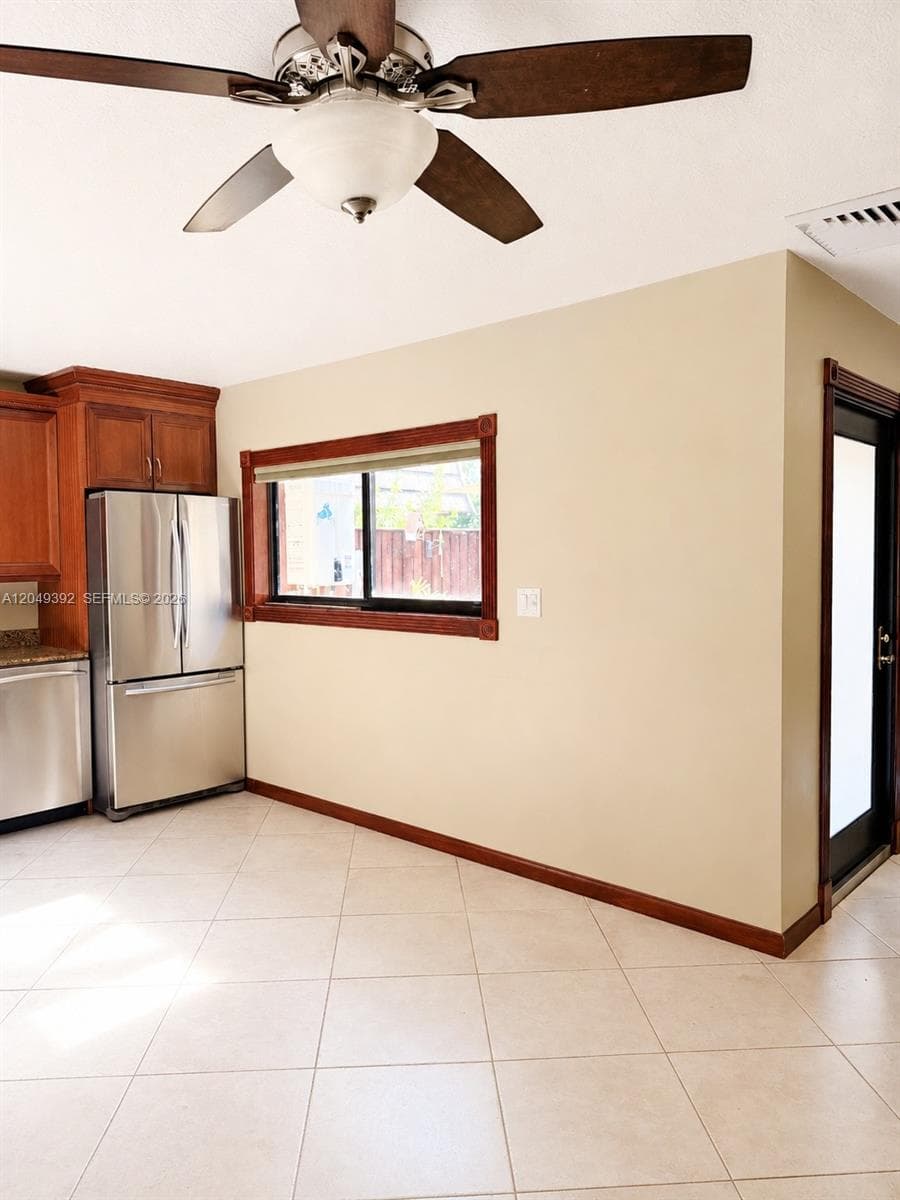 515 5th Ct photo 3