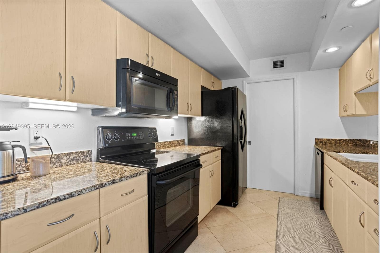 THE COLLINS CONDO · #1512 in Miami Beach - Photo 7