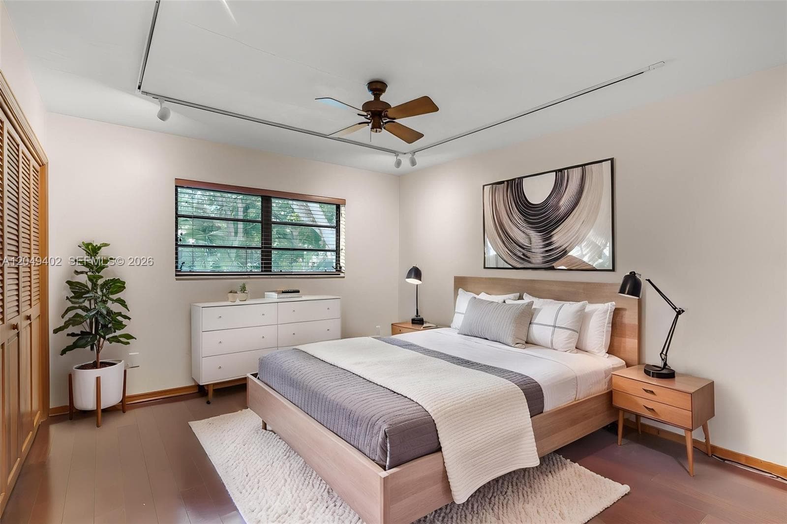 BEDROOM #2