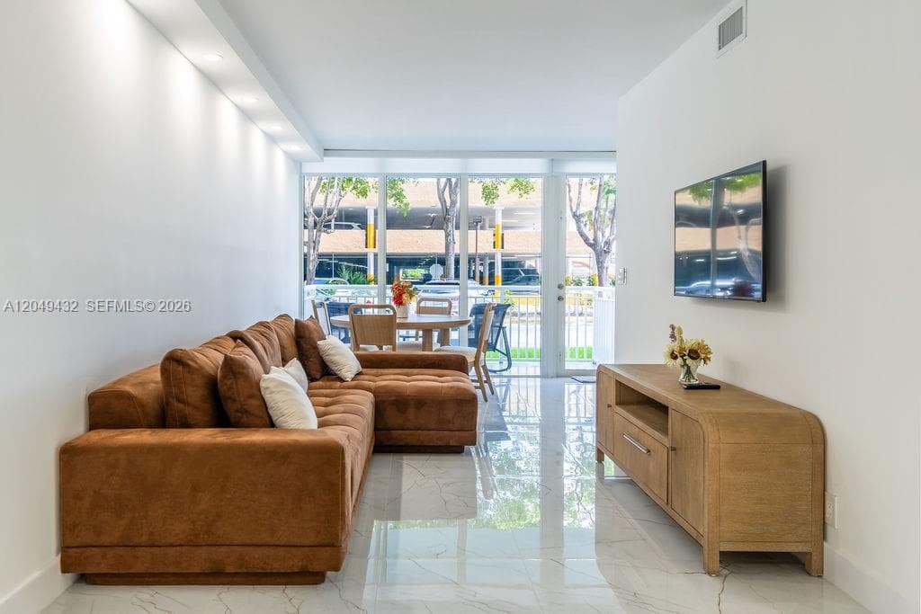 WINSTON TOWERS 500 CONDO · #L05 in Sunny Isles Beach - Photo 9