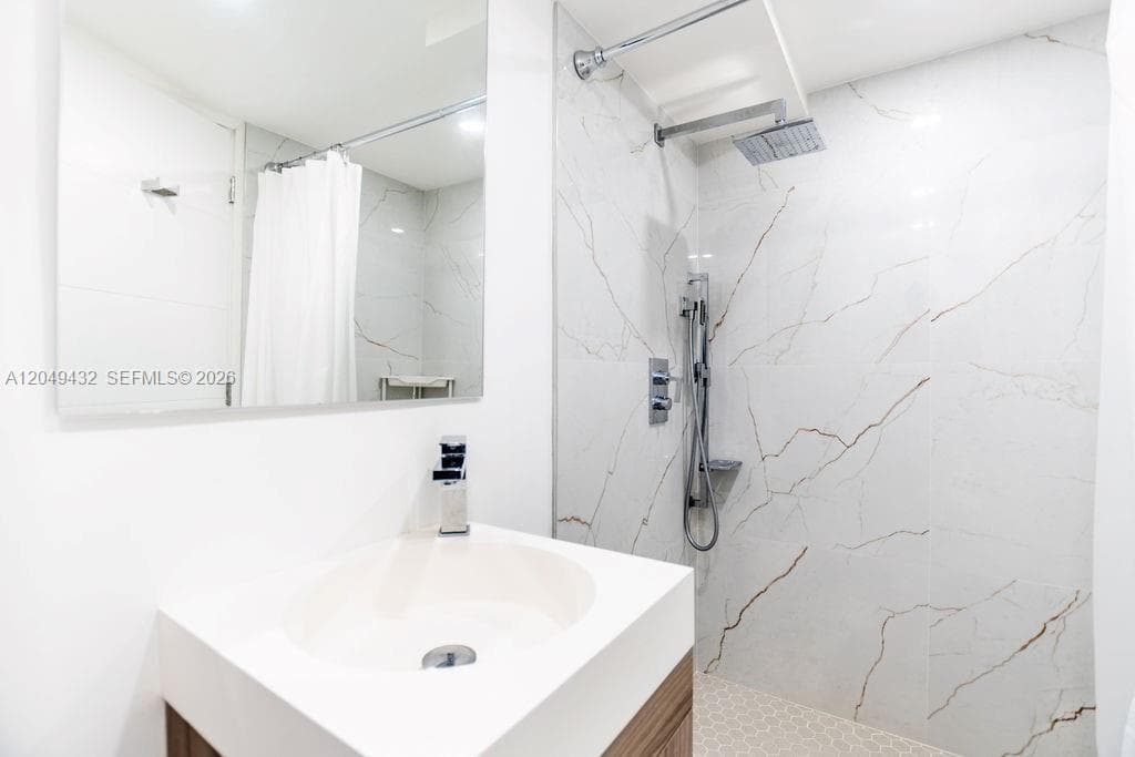 WINSTON TOWERS 500 CONDO · #L05 in Sunny Isles Beach - Photo 30