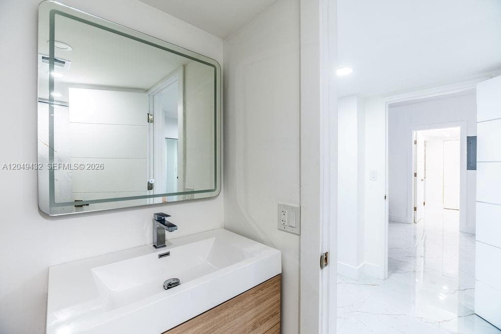 WINSTON TOWERS 500 CONDO · #L05 in Sunny Isles Beach - Photo 38