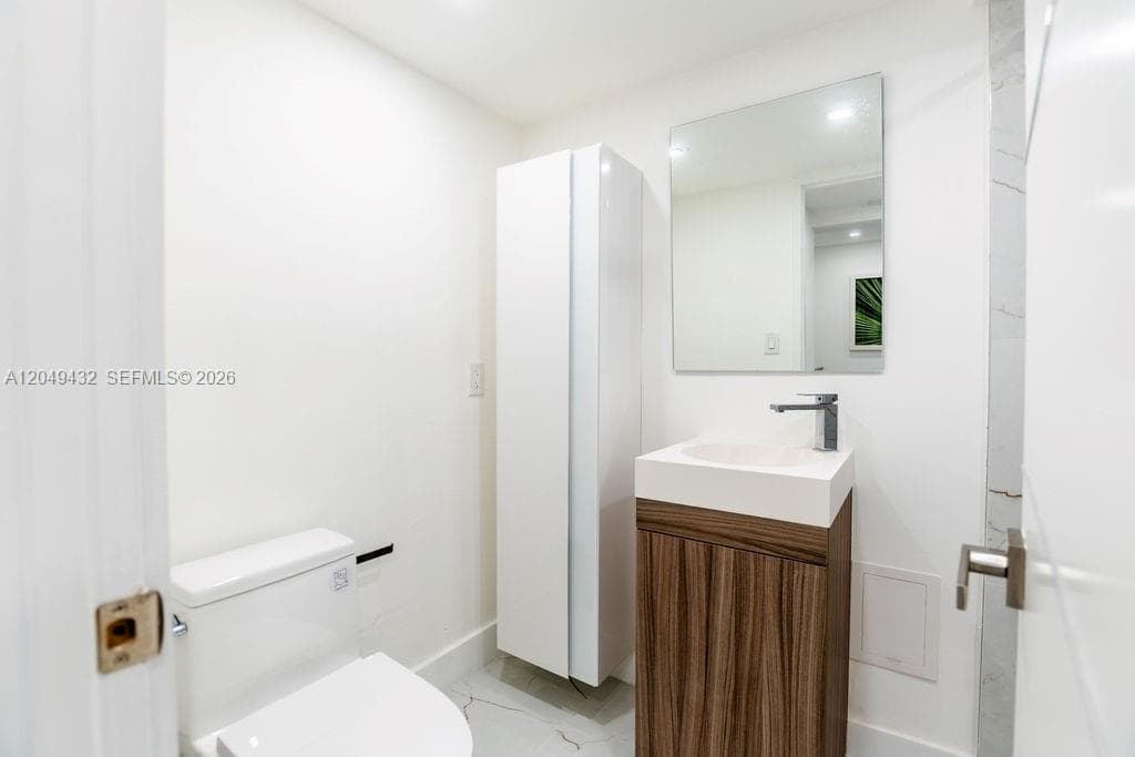 WINSTON TOWERS 500 CONDO · #L05 in Sunny Isles Beach - Photo 31