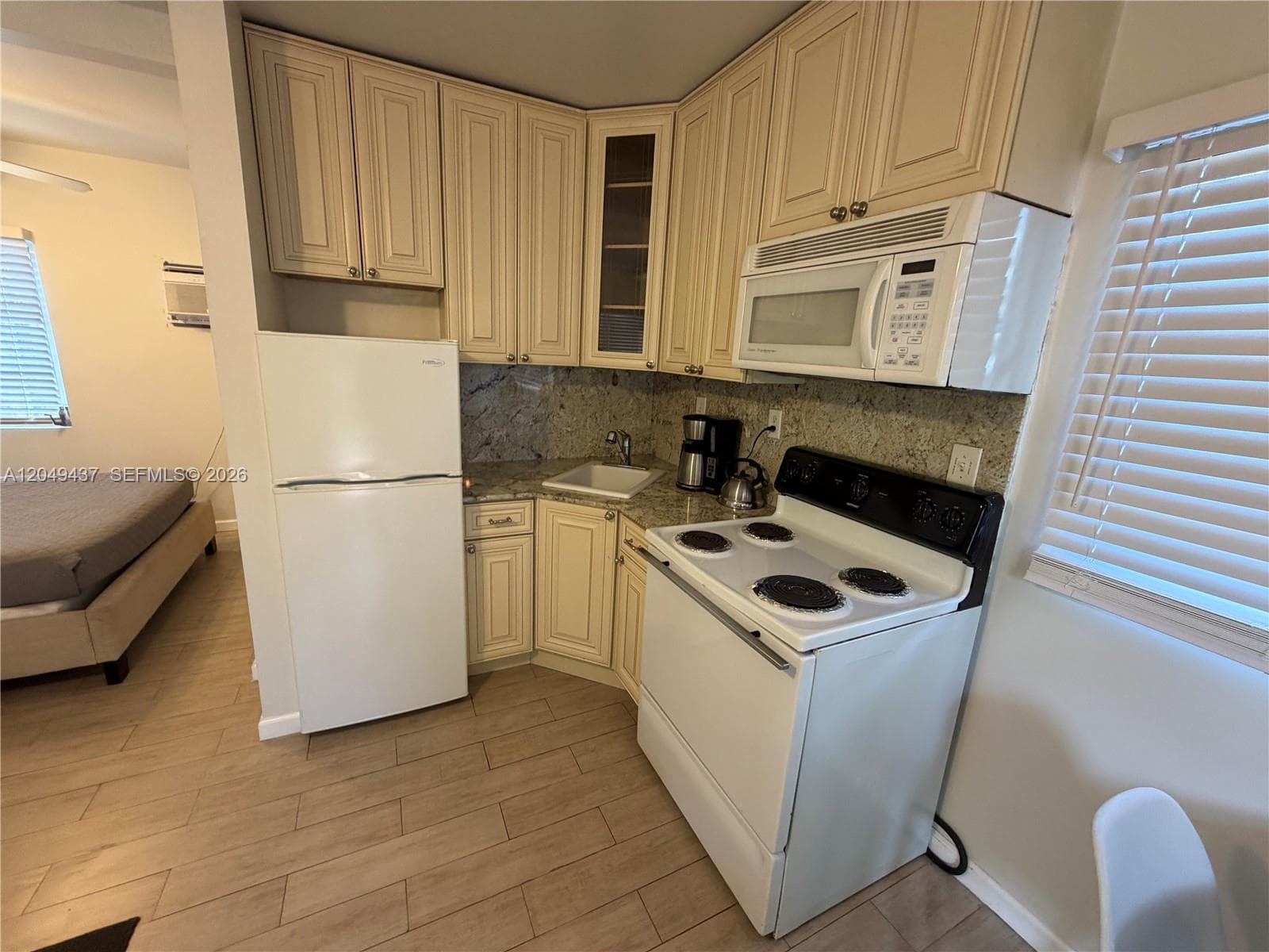 530 Ne 11th Ave · #B in Fort Lauderdale - Photo 4