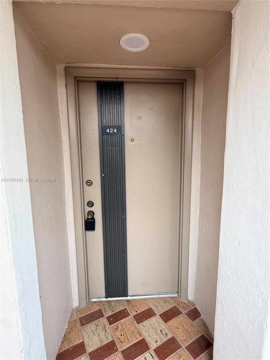 THE HORIZONS WEST CONDO # · #424 in Miami - Photo 4